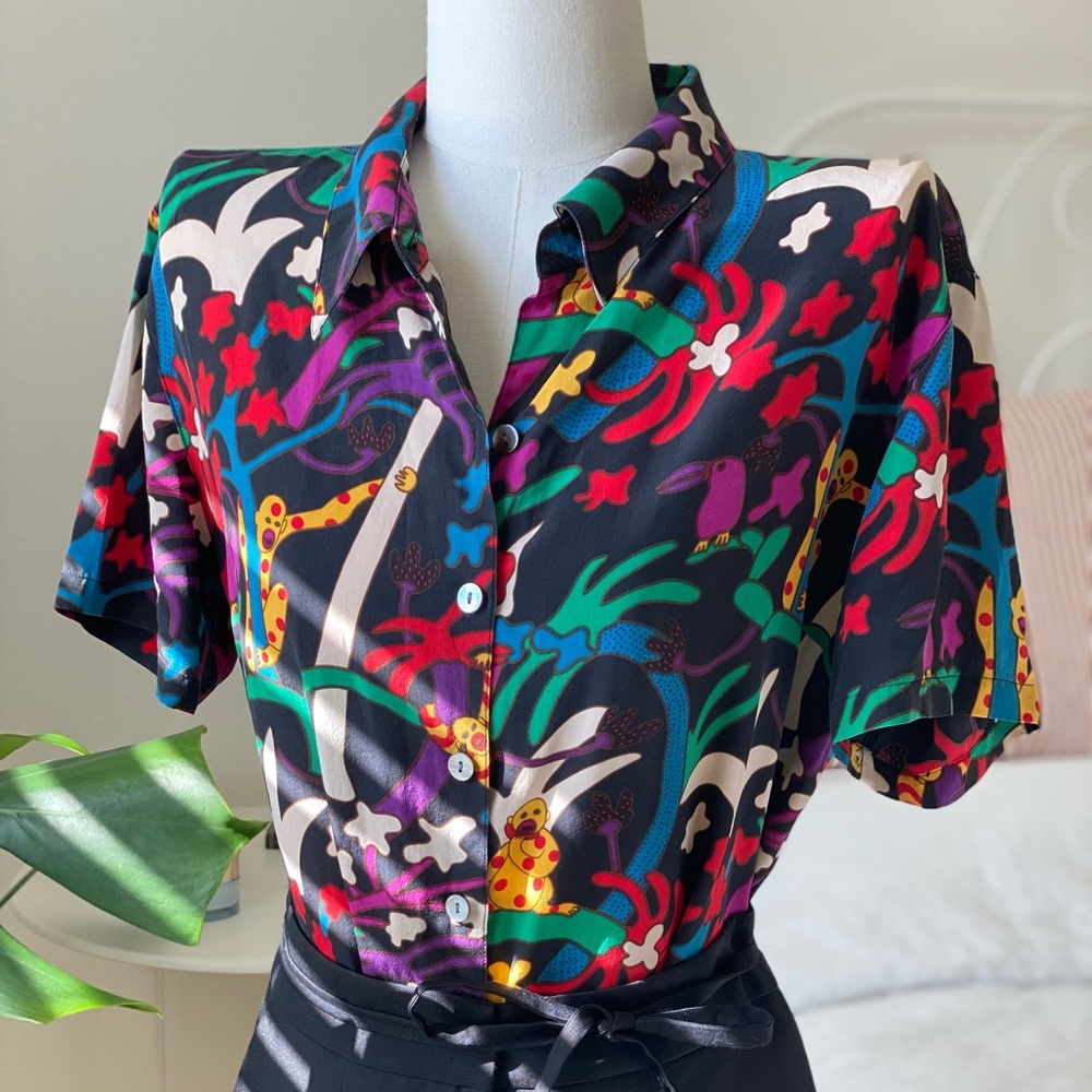 Vintage Chico's Design 100% Silk Jungle Print Shirt – Size 2 (White Lotus Vibes)
